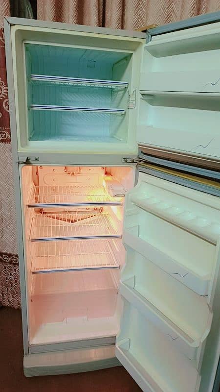 dawlance fridge for sale 2