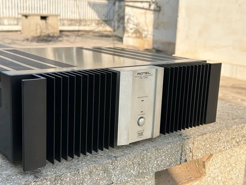 rotel power amplifier preamplifier & cd player 6