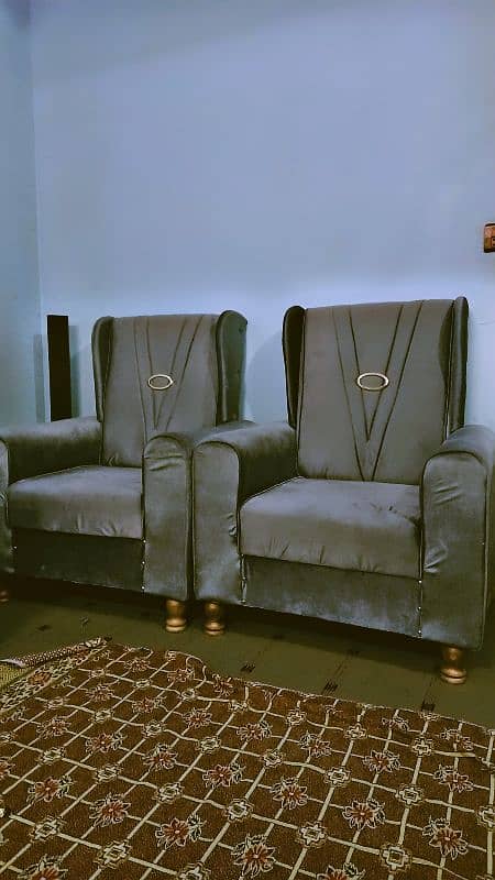 7 seater sofa new only 1 week used 2