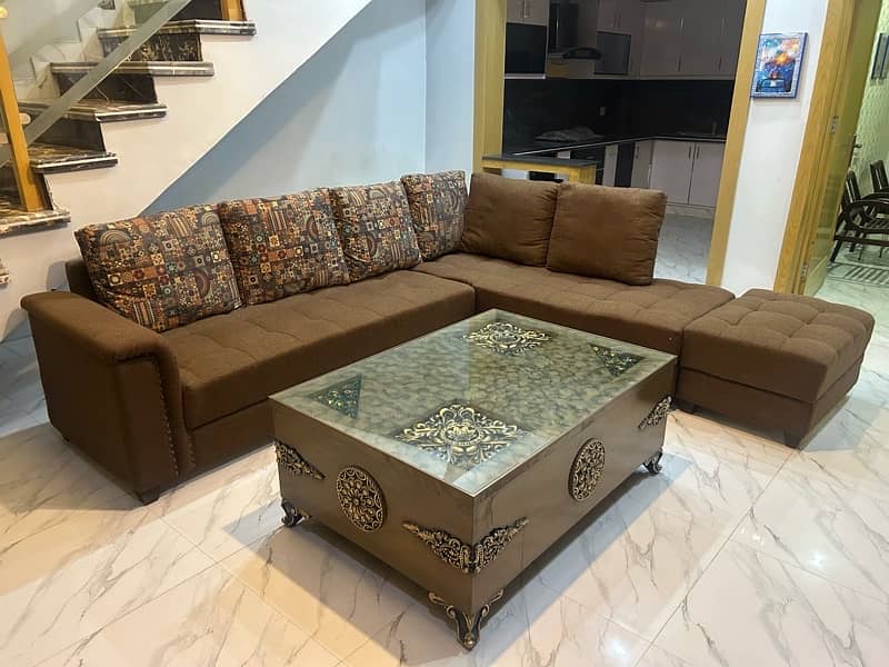 Brand New L-Shaped Sofa with Table – Stylish & Unused! 0