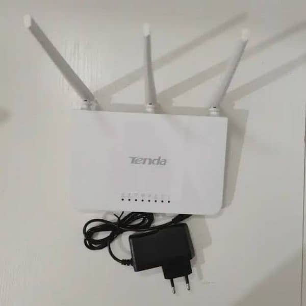 Tenda F3 Router 3