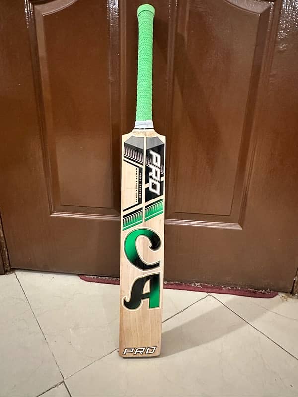 CA Pro 15000 Cricket Bat 6