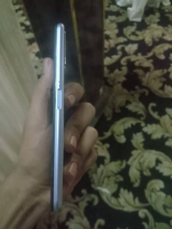 vivo y20 only phone 4,64 ok phone finger ok camera ok all 2