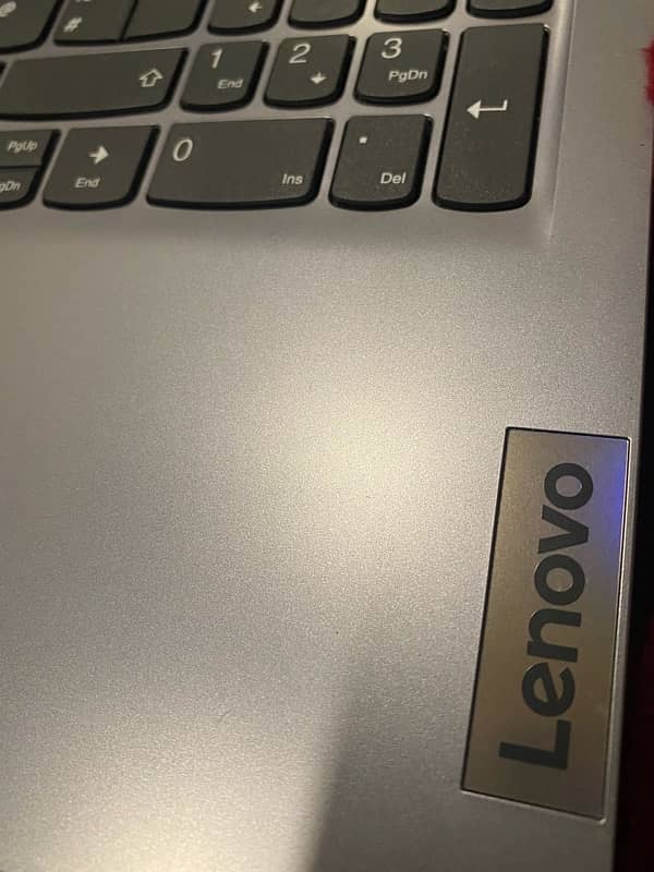 Lenovo ideapad 3 1