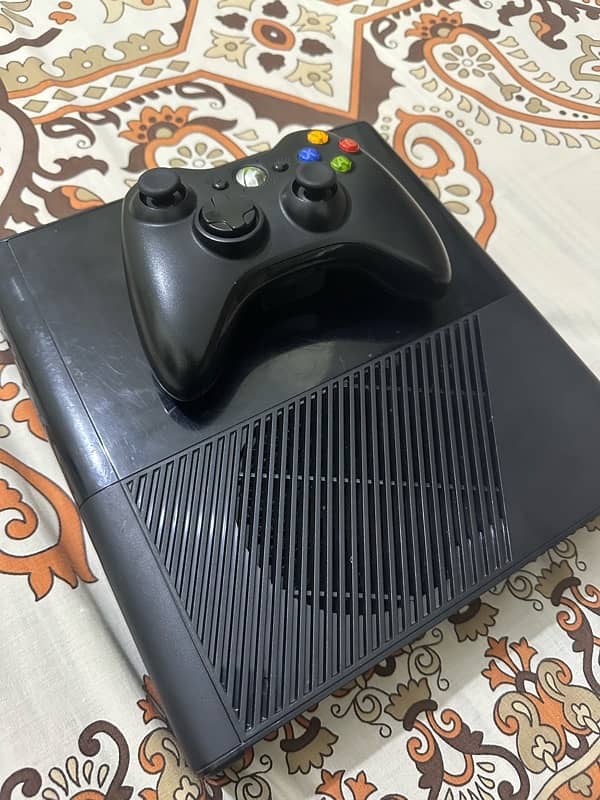 xbox 360 Elite 0