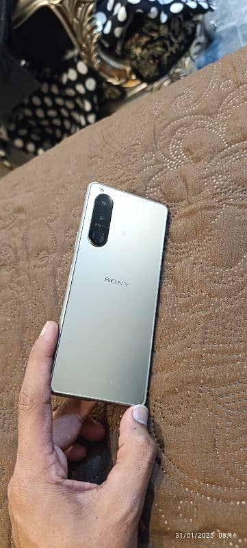 Sony Xperia 5 Mark 3 condition 10/9.9 1