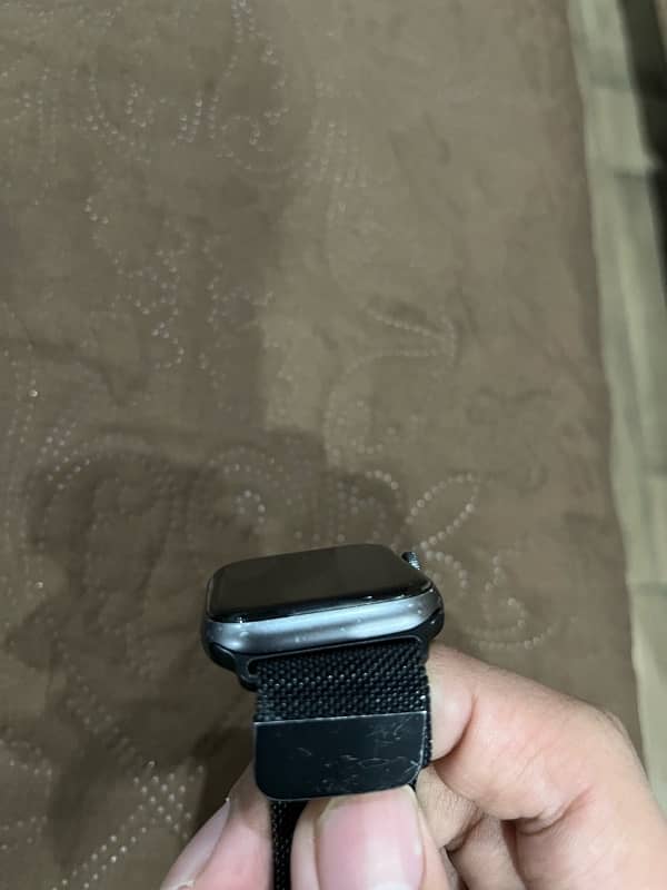 apple watch series 5  , 44mm battery health 89 percent 4