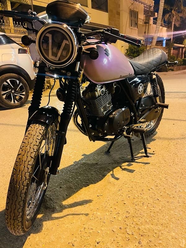 Suzuki 150cc CafeRacer 1