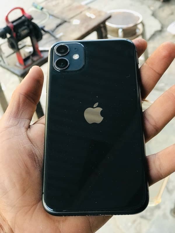 iPhone 11 factory unlock 128 gb non pta 0