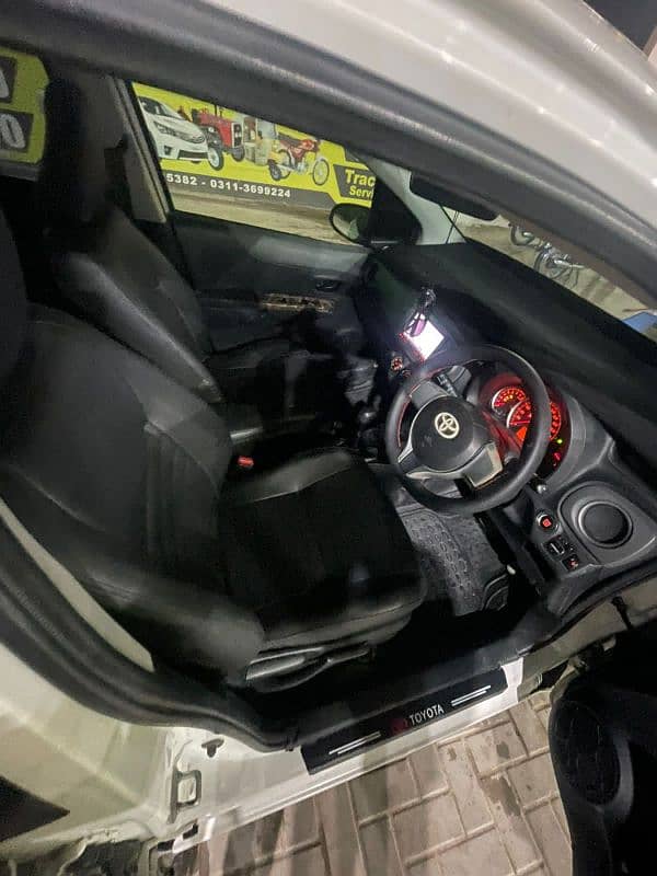 Toyota Vitz 2013 11