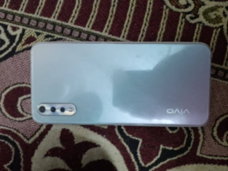 vivo 1907 4 128 10/8 condition box mis. fingerprint ok . 1