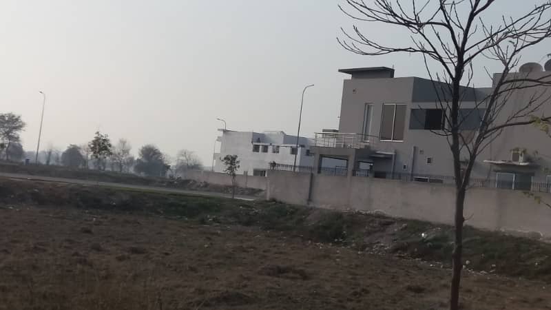 1 Kanal Plot for sale in DHA Phase 8- Z- 1, IVY Green , Lahore 3