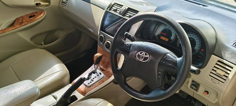 Toyota Corolla Altis 2012 11