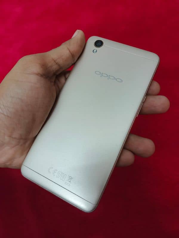 OPPO A37 4