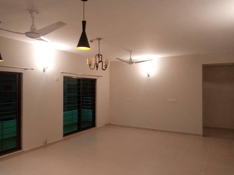 12 Marla 4 Bed New Design Flat With For Sale In Askari 11-B, Lahore 15