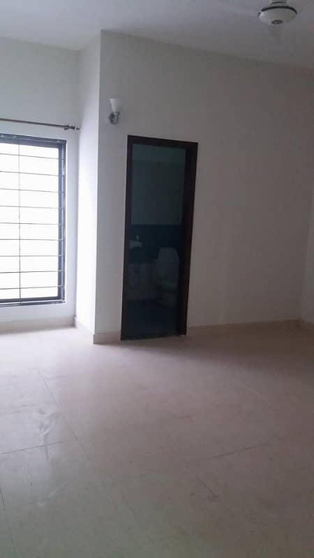 12 Marla 4 Bed Flat For Rent In Askari 11 -Sector B, Lahore 18