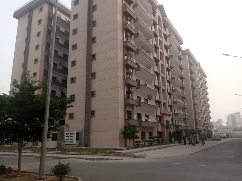 10 Marla 3 Bed Flat For Sale In Askari 11 Lahore 2