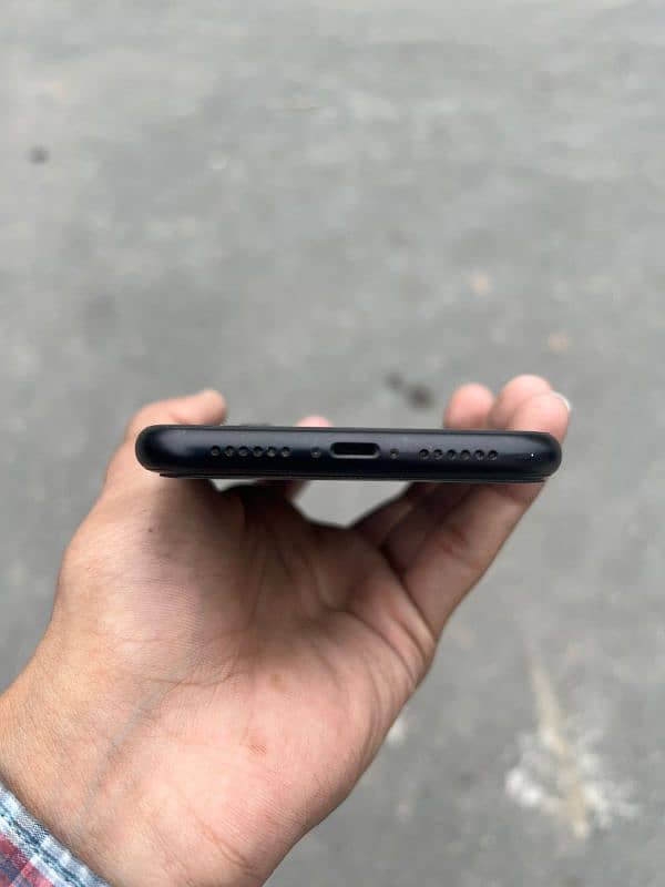 IPhone xr factory 3