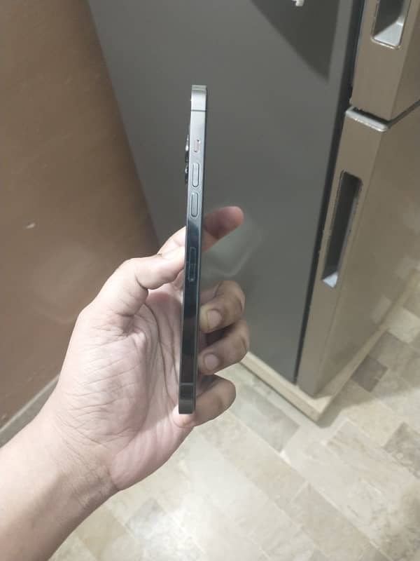 iPhone 12 pro max 128gb jv 4