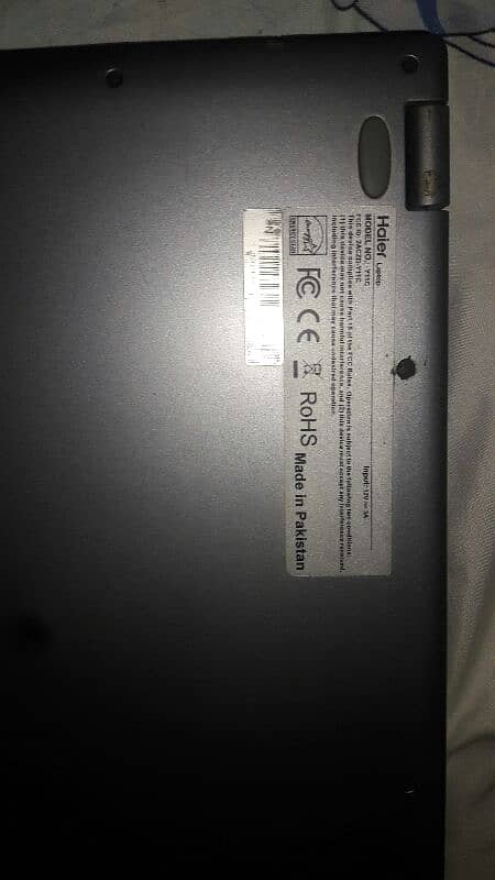 haeir m3 laptop 8gb 5tb Hard and touch and type 2