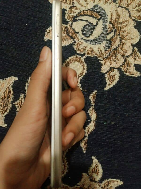 oppo f1s hai 1