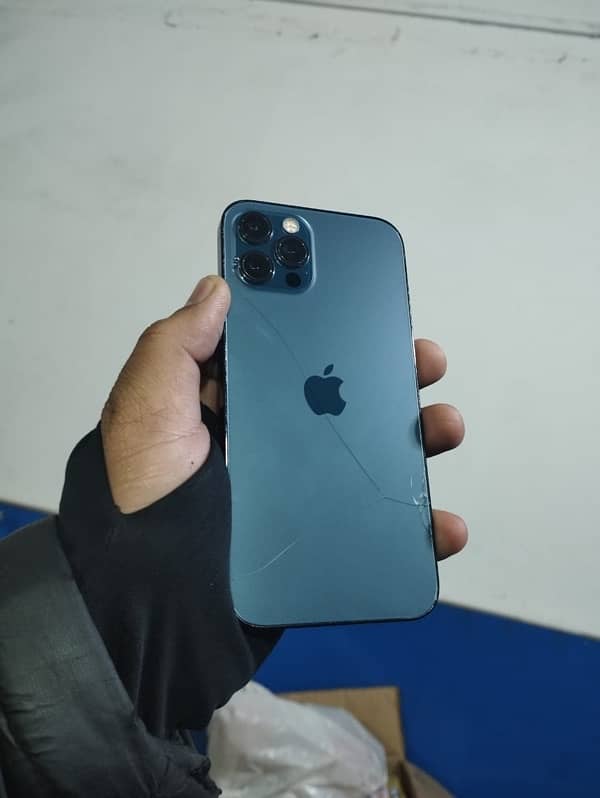 i phone 12 pro 128GB factory unlock read add plzz 2