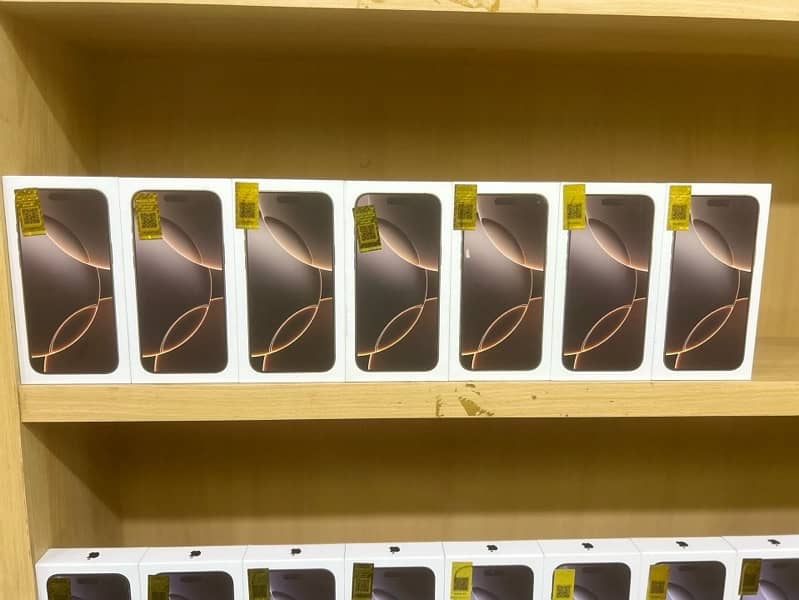 IPHONES STOCK AVAILABLE 2