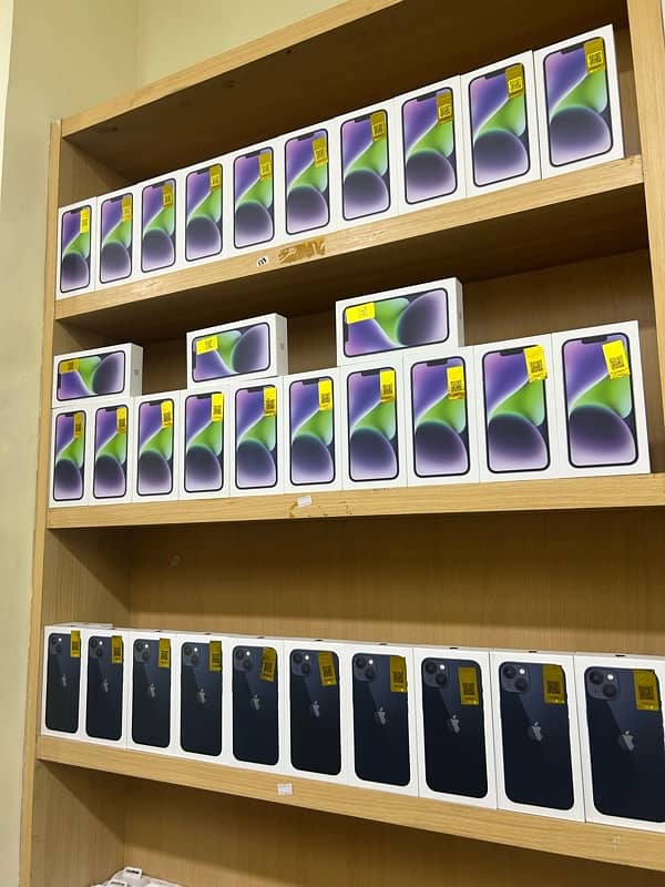 IPHONES STOCK AVAILABLE 6