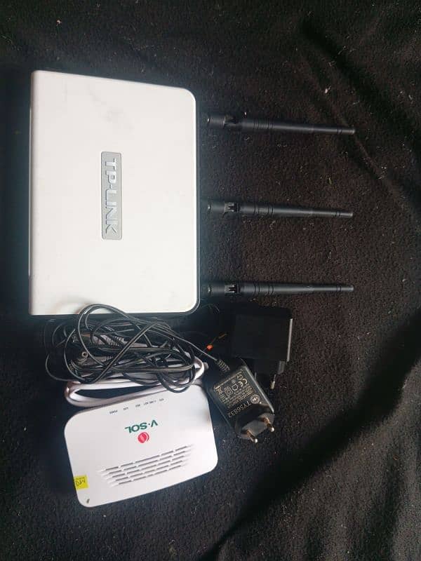 TP Link Router and V. sol ONU with Chargers and cables 2