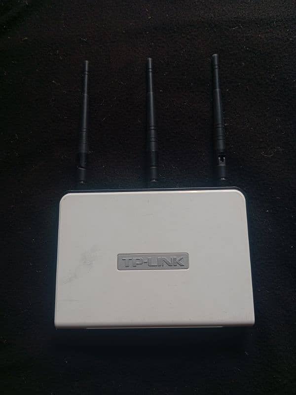 TP Link Router and V. sol ONU with Chargers and cables 12