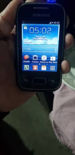 Samsung mini mobile (03079436021 cal me)