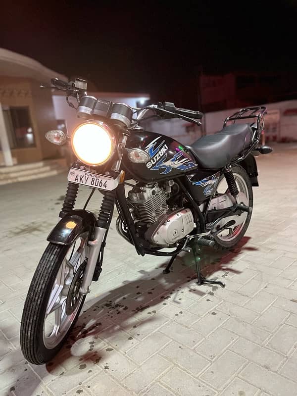 Suzuki Gs 150 11