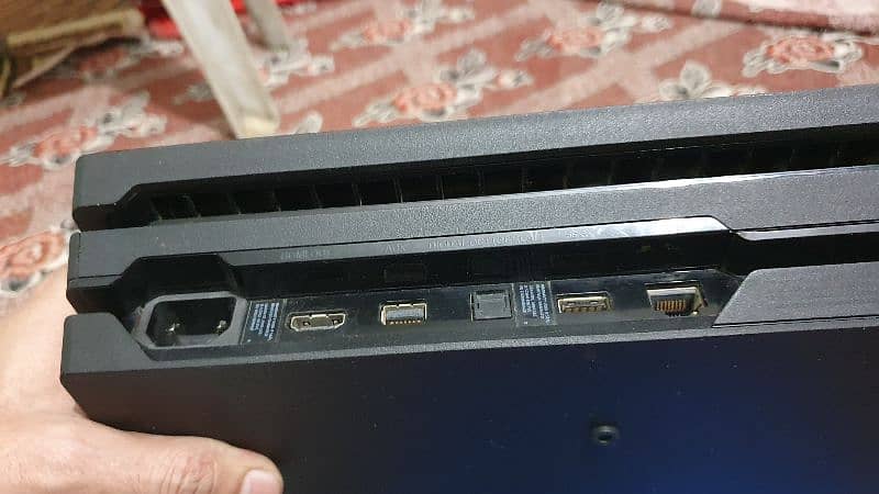 jailbreak 1tb ps4 pro seald with orignal controller 3