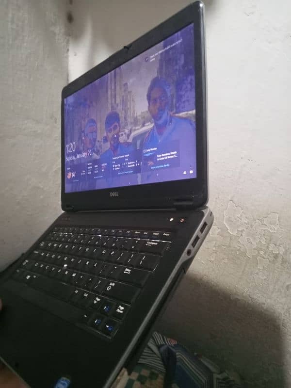 sell laptops 3