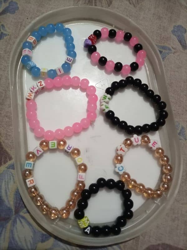 bracelet for girls made with glass Beads 2