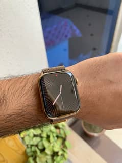 Apple watch Series 9 Stainless steel 45MM Golden