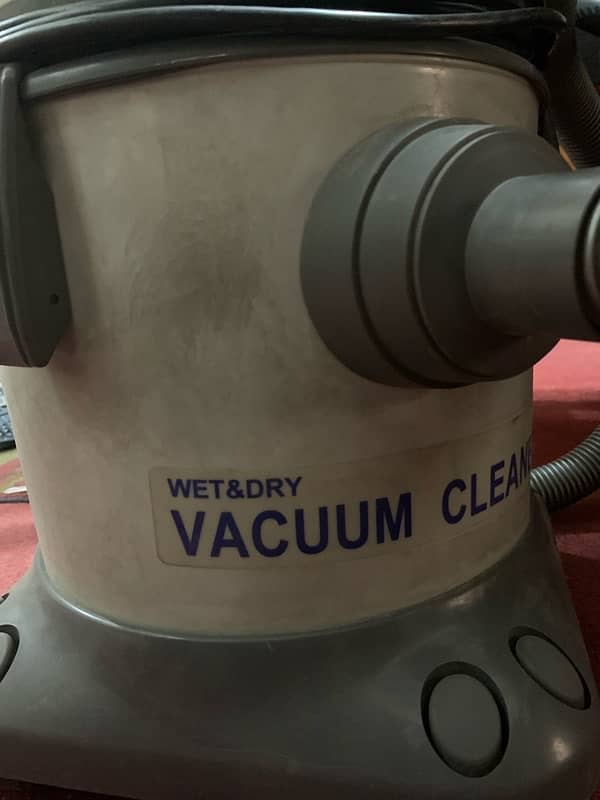 vacuum cleaner wet and dry 11