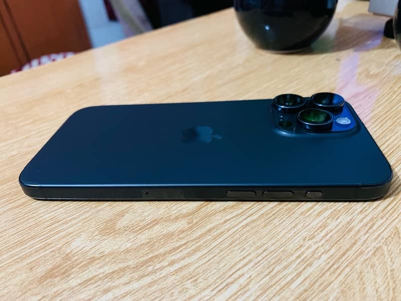 Apple iPhone 15 Pro Max- Titanium Black (Non-PTA, HK Model Box Open 5