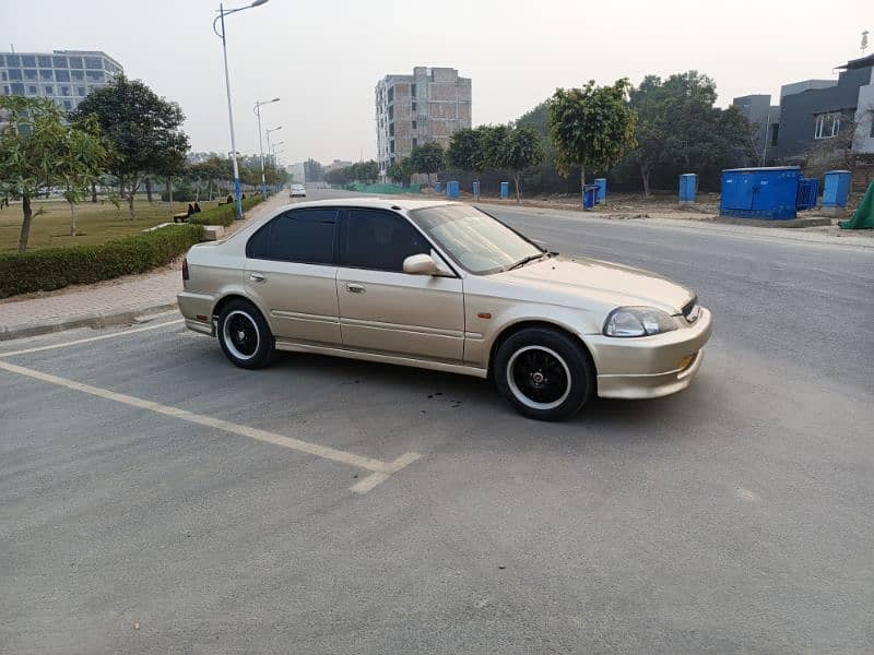 Honda Civic VTi 1998 4