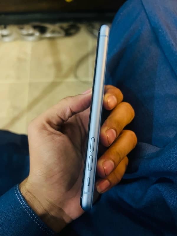 iPhone XR non PTA 5