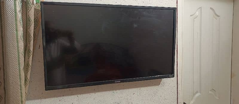 42" samsung led pannel broken 1