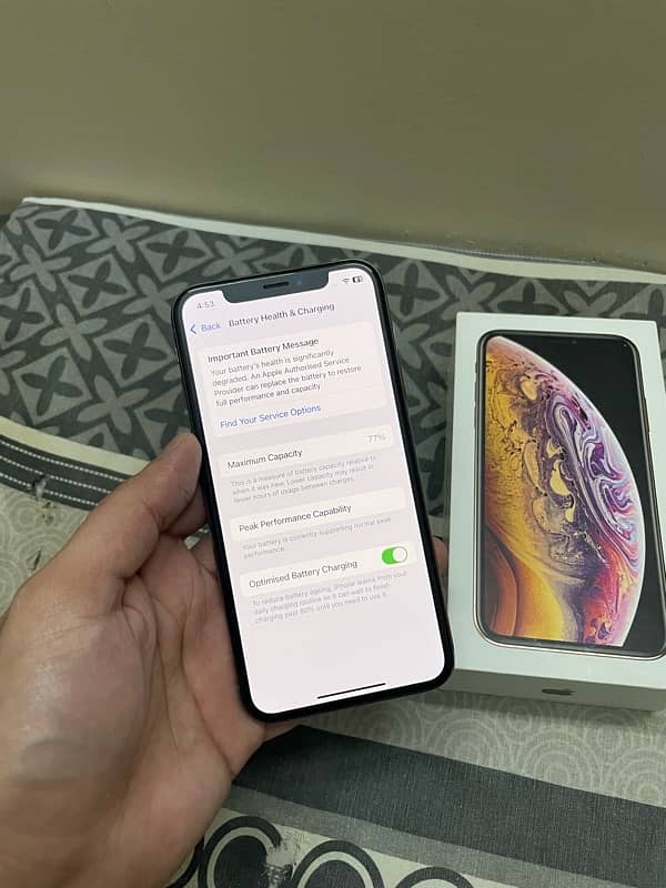 iPhone xs and xr 64GB factory unlocked sealed with box 7