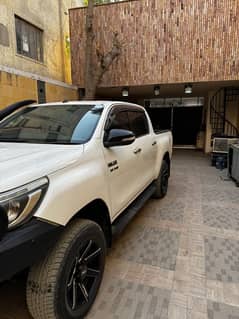 Toyota Hilux Revo 2017