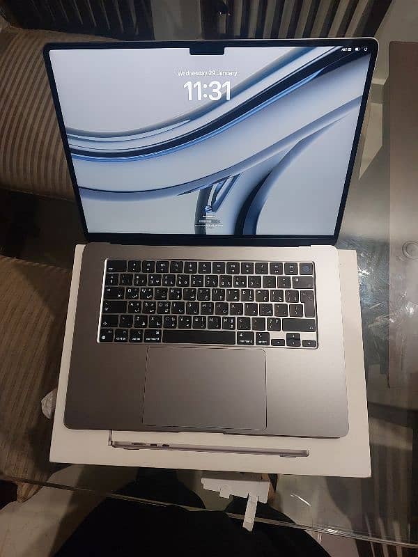 Macbook Air M2 15-inch 0