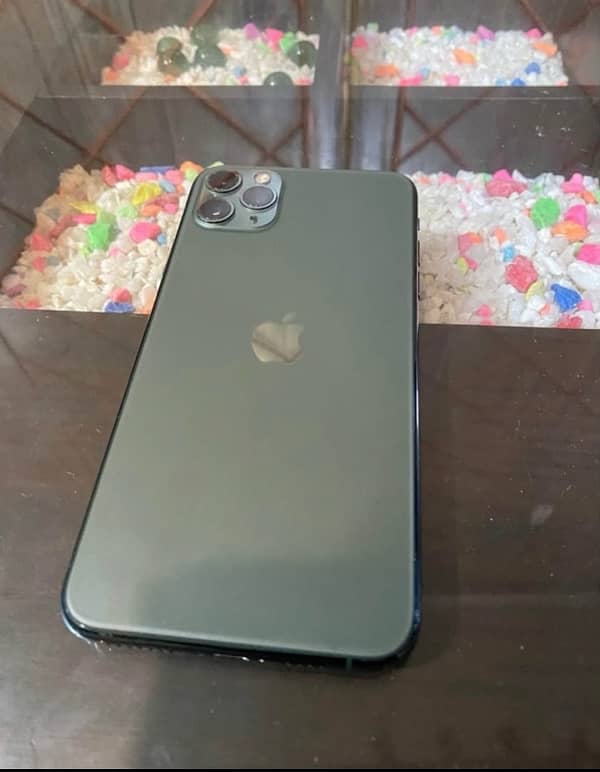 iPhone 11 Pro Max 0