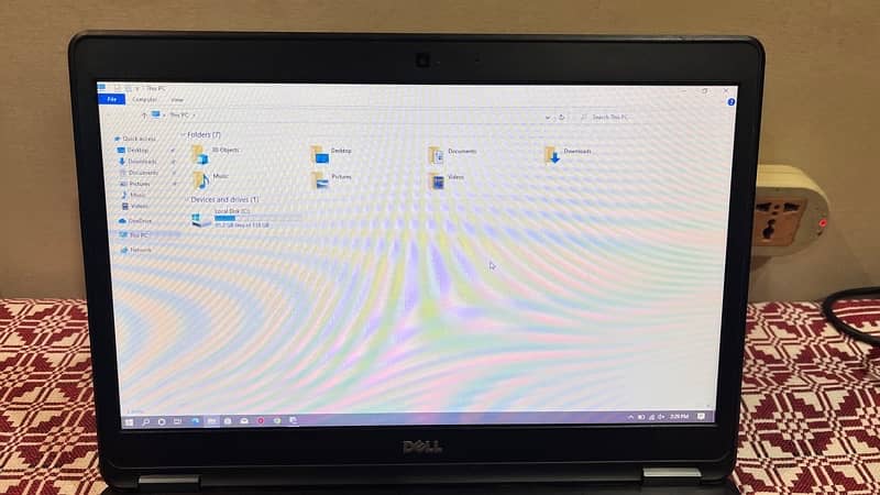 Laptop Dell core i3 5th gen 128Gb SSD 4GB RAM 16