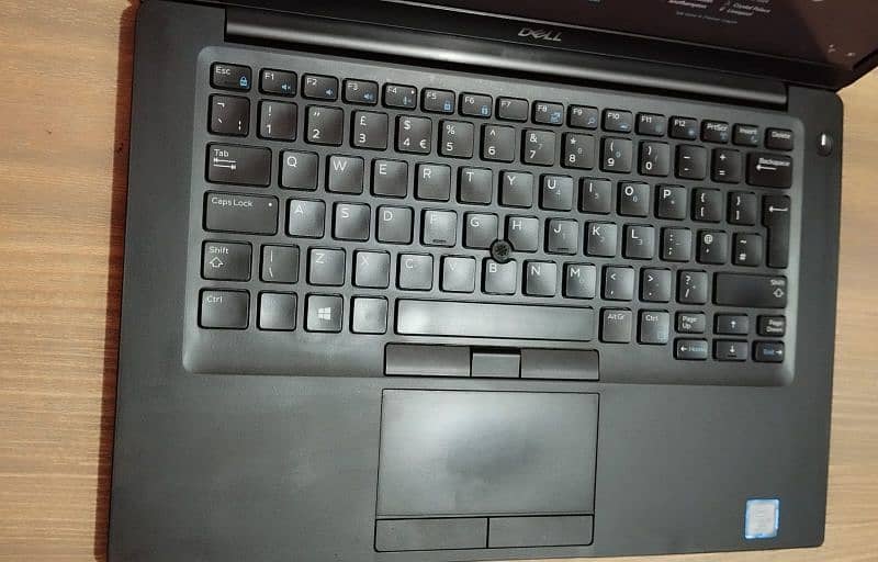 Laptop Dell Latitude 7490 2