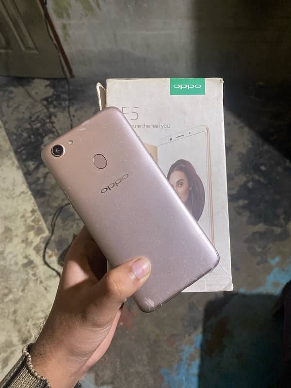 Oppo F5 4/32 GB Dual Sim With Box Only Panel change hony wala 9