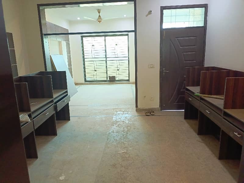 6 Marla Ground Floor Flat Available For Office Use In Johar Town Near Expo Center 0