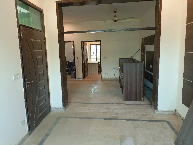 6 Marla Ground Floor Flat Available For Office Use In Johar Town Near Expo Center 4